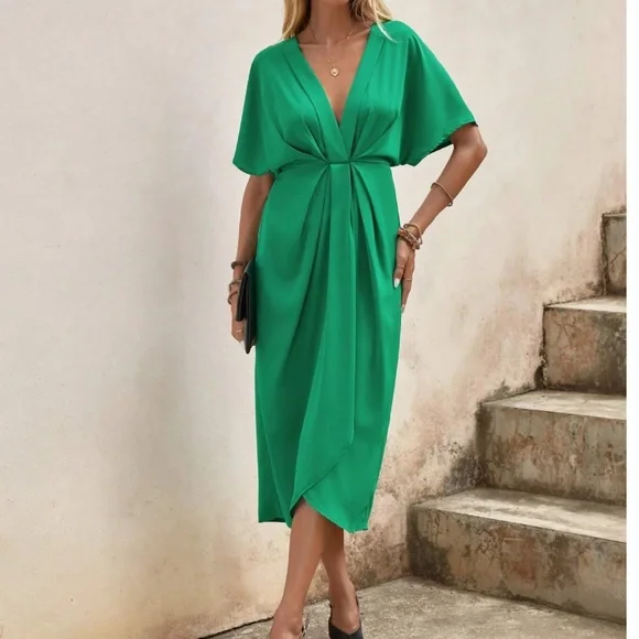 Luxe Deep V neck Batwing Sleeve Ruched Midi Dress - Picture 4 of 5